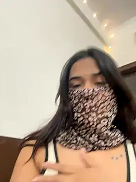 Kirti Mittal online show from 11.14.25