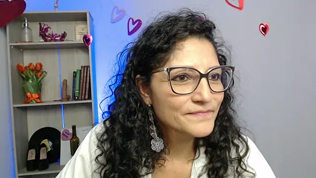 Snapshot of arianna_ros3 chatting on 02.19.25 arianna ros3 online show from 02.19.25