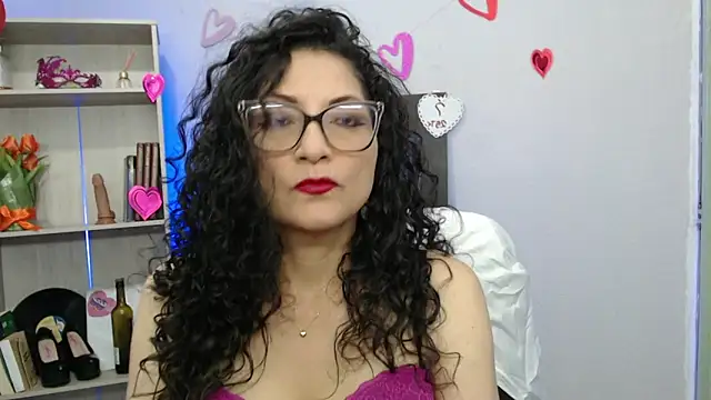Snapshot of arianna_ros3 chatting on 02.25.25 arianna ros3 online show from 02.25.25