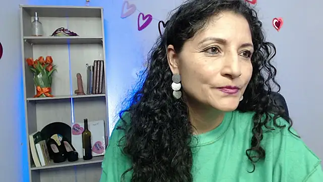 Snapshot of arianna_ros3 chatting on 02.28.25 arianna ros3 online show from 02.28.25