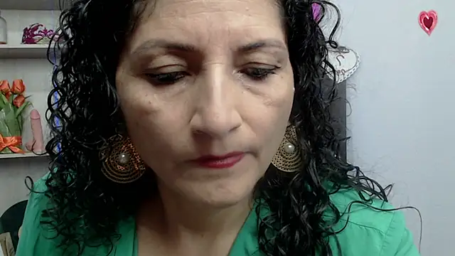 Snapshot of arianna_ros3 chatting on 03.05.25 arianna ros3 online show from 03.05.25