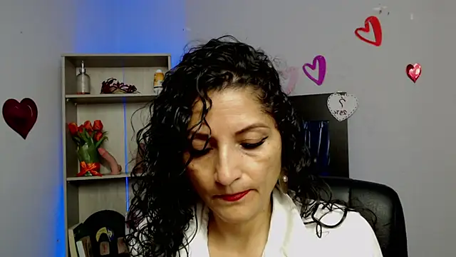 Snapshot of arianna_ros3 chatting on 03.07.25 arianna ros3 online show from 03.07.25
