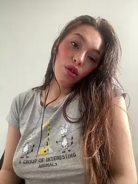 Snapshot of eriika_deep_ chatting on 02.02.25 eriika deep online show from 02.02.25