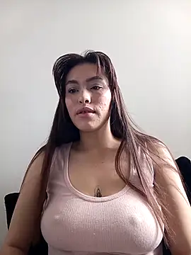 Snapshot of eriika_deep_ chatting on 09.18.25 eriika deep online show from 09.18.25