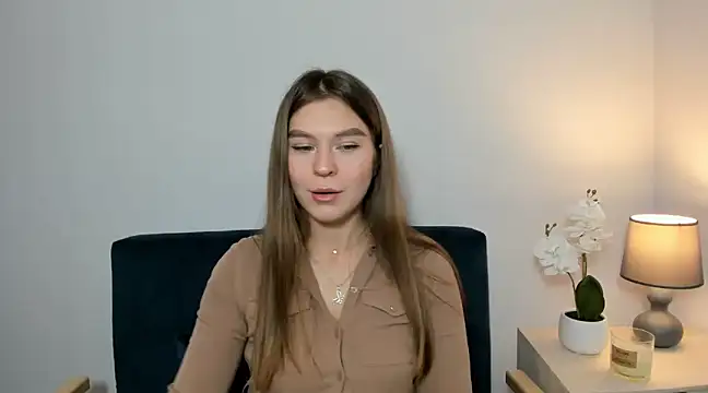Snapshot of CamilaAmazing chatting on 01.10.25 CamilaAmazing online show from 01.10.25