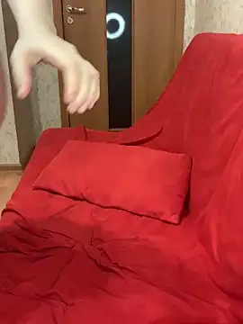 Snapshot of Sweet_white_chocolate chatting on 02.12.25 Sweet white chocolate online show from 02.12.25