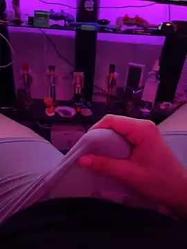 Snapshot of miia-liiam chatting on 01.16.25 miia-liiam online show from 01.16.25