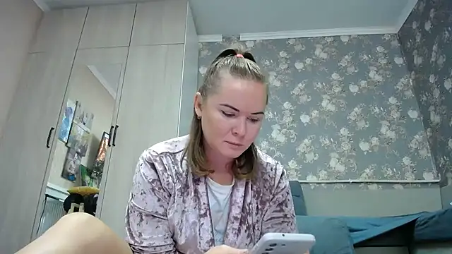 Snapshot of _Miss_Vanilla_ chatting on 09.22.25  Miss Vanilla  online show from 09.22.25