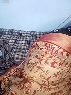 Snapshot of telugu_indhu_0001 chatting on 12.24.24 telugu indhu 0001 online show from 12.24.24