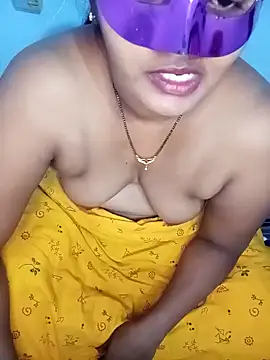 Snapshot of telugu_indhu_0001 chatting on 12.25.24 telugu indhu 0001 online show from 12.25.24