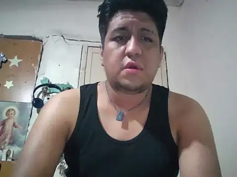 Snapshot of manolo666hot chatting on 10.08.25 manolo666hot online show from 10.08.25