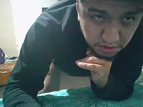 Snapshot of manolo666hot chatting on 11.28.25 manolo666hot online show from 11.28.25