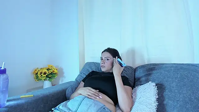 Abril jones10 online show from 01.31.25