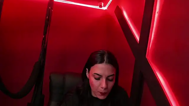 Abril jones10 online show from 02.15.25