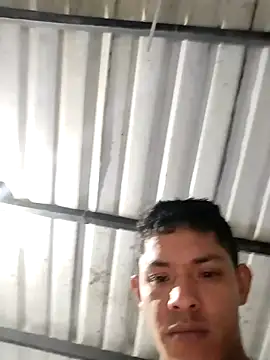 Snapshot of crazysex095 chatting on 12.30.24 crazysex095 online show from 12.30.24