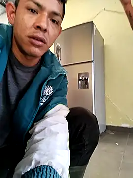 Snapshot of crazysex095 chatting on 02.06.25 crazysex095 online show from 02.06.25