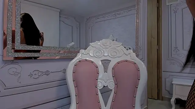 Snapshot of Daphne_Fox_ chatting on 03.06.25 Daphne Fox online show from 03.06.25