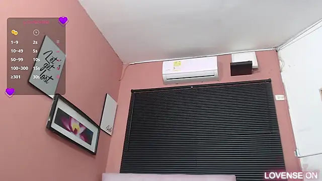 Snapshot of MommyHelpsmee chatting on 03.08.25 MommyHelpsmee online show from 03.08.25