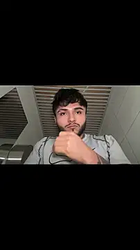 Snapshot of Beboteejoel chatting on 10.14.25 Beboteejoel online show from 10.14.25