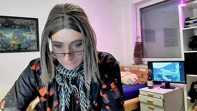 Snapshot of DYasmin69 chatting on 02.22.25 DYasmin69 online show from 02.22.25