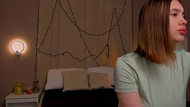 AngelicaKleee online show from 10.05.25