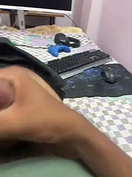 Cocaineandweed45 online show from 11.11.25