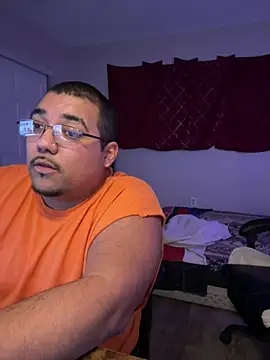 Snapshot of cloudy_couple444 chatting on 01.03.25 cloudy couple444 online show from 01.03.25