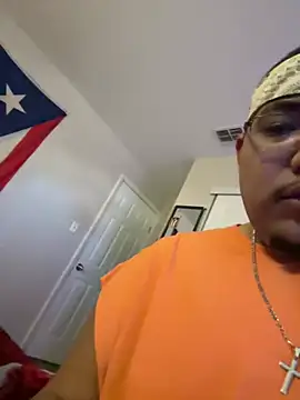 Snapshot of cloudy_couple444 chatting on 02.02.25 cloudy couple444 online show from 02.02.25