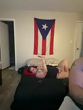 Snapshot of cloudy_couple444 chatting on 02.05.25 cloudy couple444 online show from 02.05.25