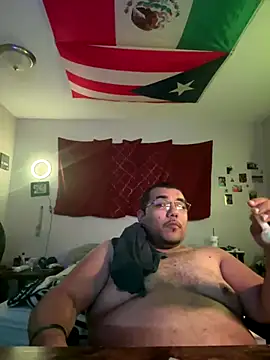 Snapshot of cloudy_couple444 chatting on 09.27.25 cloudy couple444 online show from 09.27.25