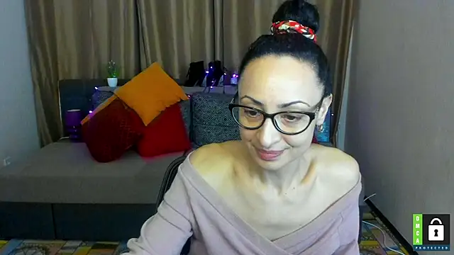 Snapshot of Arianasweety23 chatting on 01.06.25 Arianasweety23 online show from 01.06.25