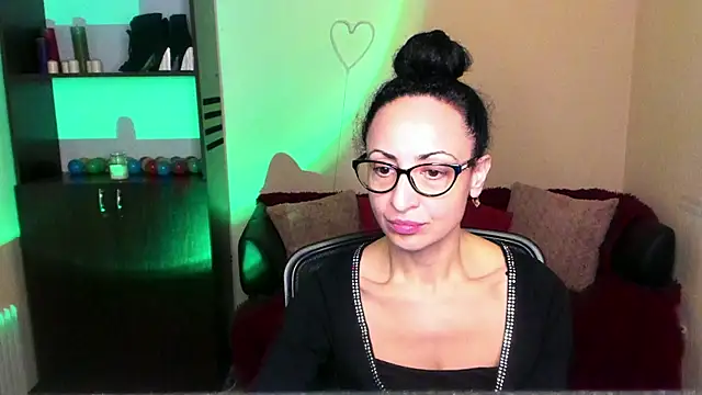 Snapshot of Arianasweety23 chatting on 01.10.25 Arianasweety23 online show from 01.10.25
