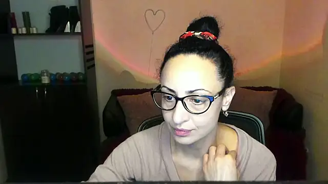 Snapshot of Arianasweety23 chatting on 01.11.25 Arianasweety23 online show from 01.11.25