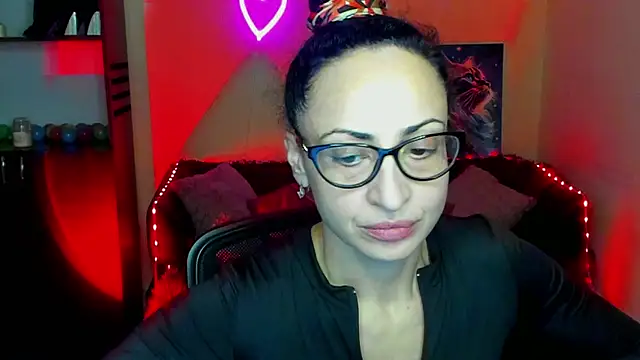 Snapshot of Arianasweety23 chatting on 01.12.25 Arianasweety23 online show from 01.12.25