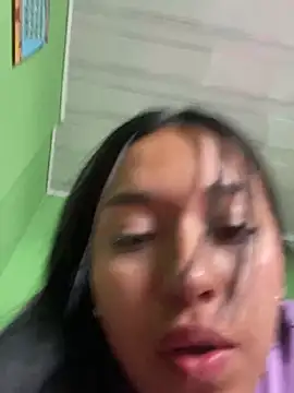 Snapshot of IsabellRodriguez18 chatting on 02.21.25 IsabellRodriguez18 online show from 02.21.25