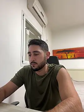 Snapshot of luffykingofpirets chatting on 02.10.25 luffykingofpirets online show from 02.10.25