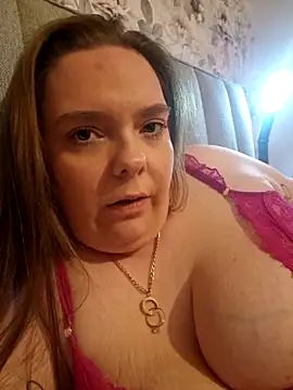 OFChloVIPxx online show from 03.14.25