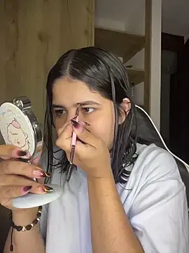 Snapshot of pretty_angela1 chatting on 12.03.25 pretty angela1 online show from 12.03.25