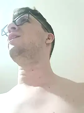 Snapshot of MrBelac chatting on 12.30.24 MrBelac online show from 12.30.24