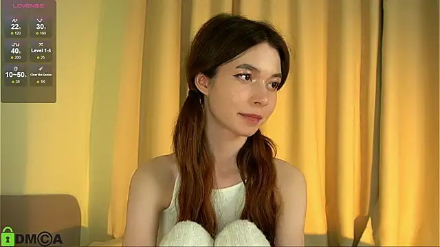 Snapshot of LittleOriana chatting on 02.12.25 LittleOriana online show from 02.12.25