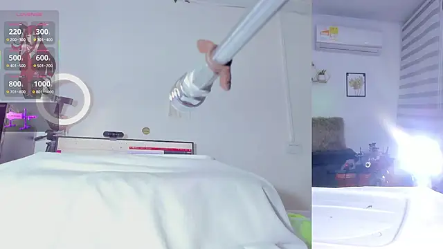 Maria Jones  online show from 11.22.25