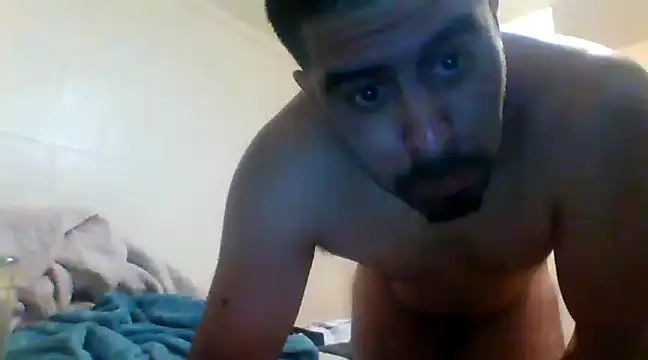 Snapshot of k1oudE chatting on 02.10.25 k1oudE online show from 02.10.25
