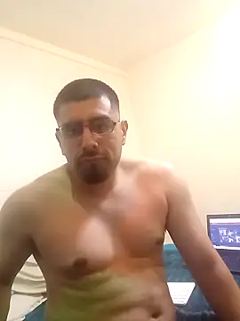 Snapshot of k1oudE chatting on 02.20.25 k1oudE online show from 02.20.25