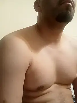 Snapshot of k1oudE chatting on 02.22.25 k1oudE online show from 02.22.25