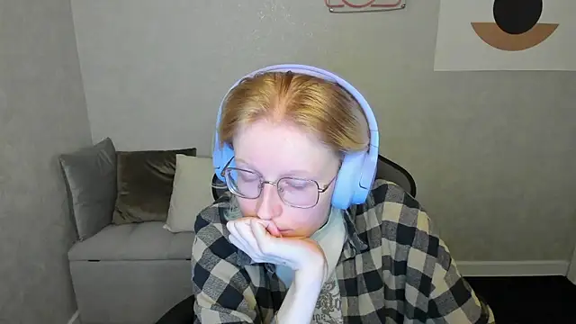 Snapshot of ElizabethHarpper chatting on 09.23.25 ElizabethHarpper online show from 09.23.25