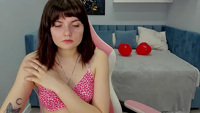 CharlotteMitchell online show from 02.15.25