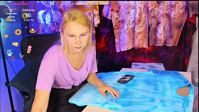 Snapshot of Anna_Corsets chatting on 09.27.25 Anna Corsets online show from 09.27.25
