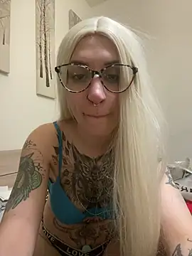 Bunny-xiel online show from 02.03.25