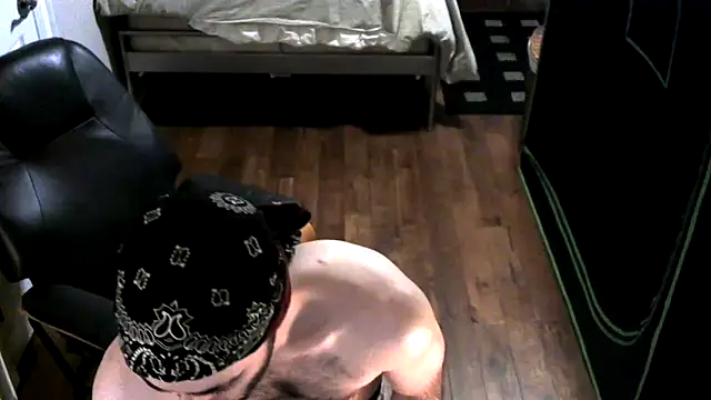 Snapshot of Faded-Solo chatting on 01.24.25 Faded-Solo online show from 01.24.25