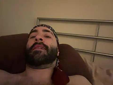 Snapshot of Faded-Solo chatting on 03.17.25 Faded-Solo online show from 03.17.25